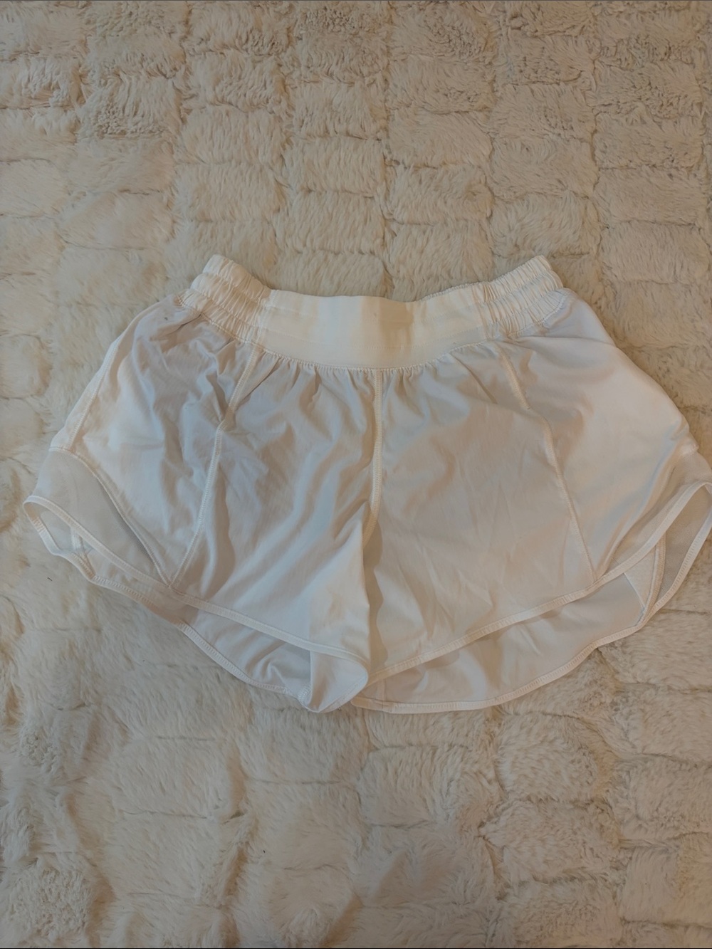 Lululemon Hotty Hott Shorts 4”